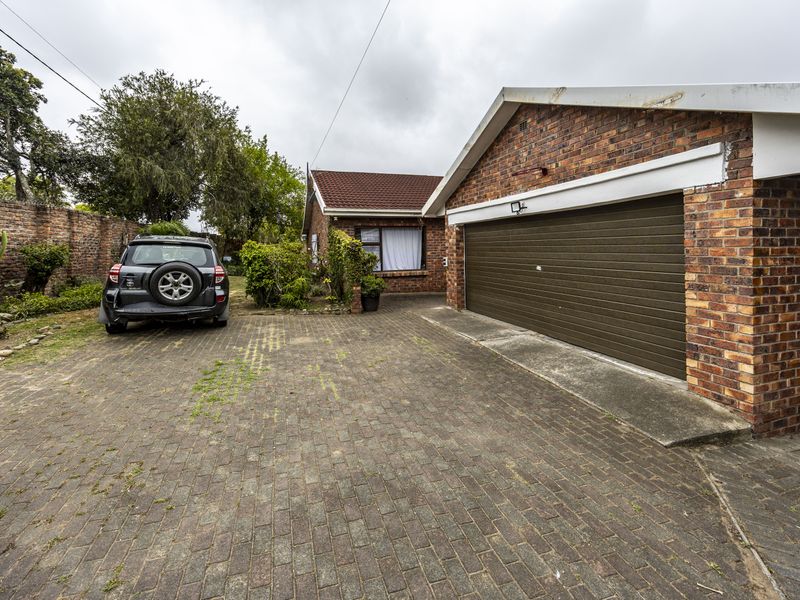 We have a serious seller with a Perfect Address in Nahoon Valley - Photo 3