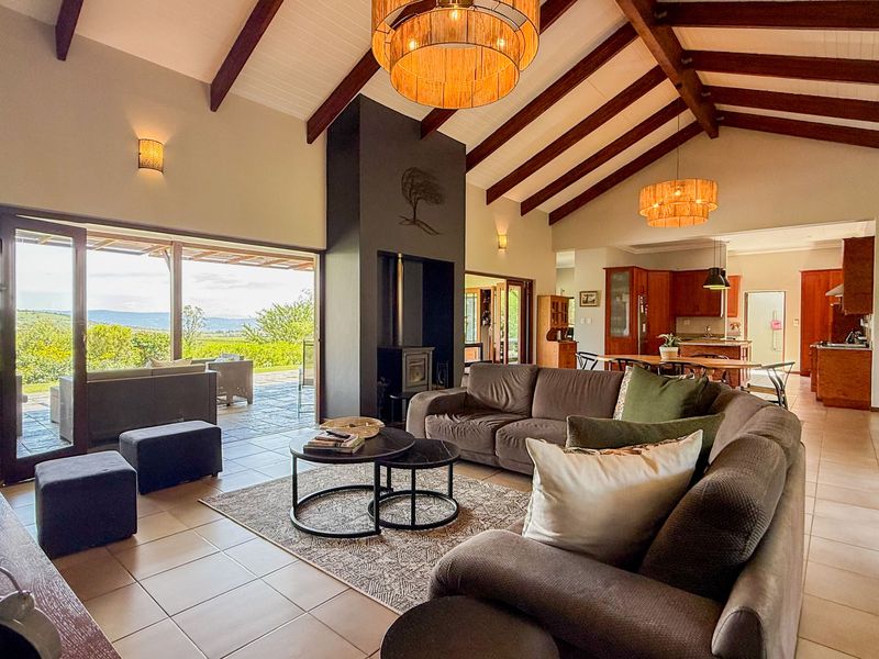 Luxury Eco-Estate Living with Flatlet, Solar & Exceptional Views - Photo 6