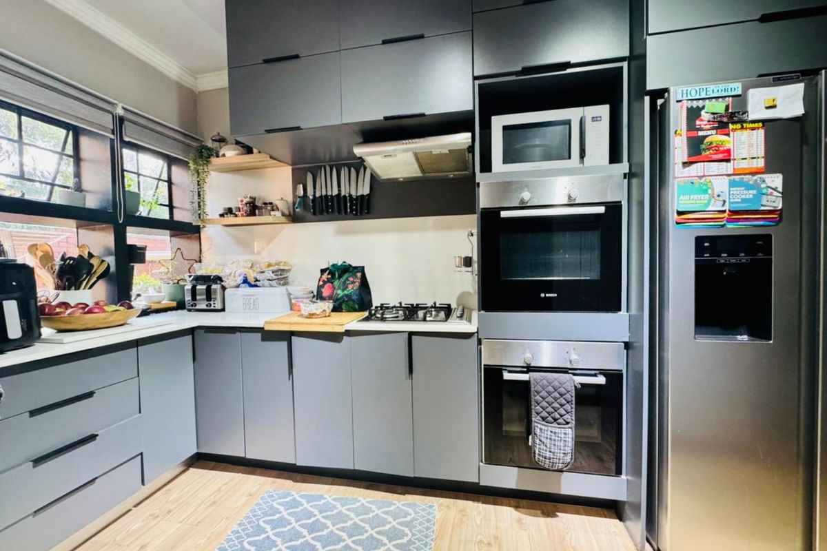 Modern Family Home with Two Income-Generating Flatlets & Full Solar System - Photo 4