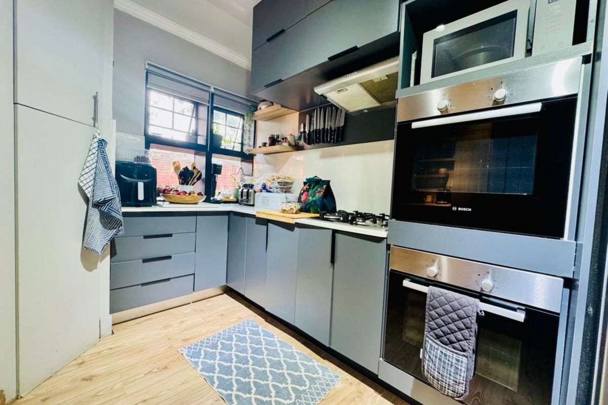 Modern Family Home with Two Income-Generating Flatlets & Full Solar System - Photo 5