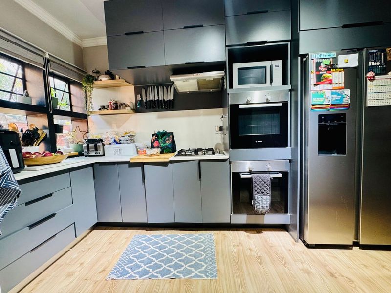 Modern Family Home with Two Income-Generating Flatlets & Full Solar System - Photo 6