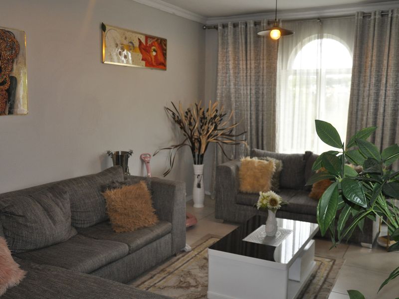Immaculate Top-Floor Investment in Erand Gardens - Photo 6