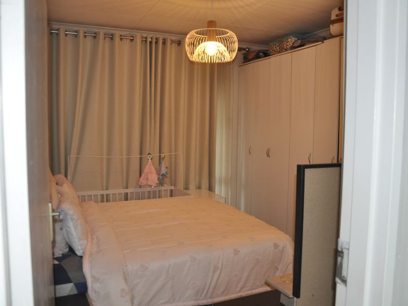 Immaculate Top-Floor Investment in Erand Gardens - Photo 7