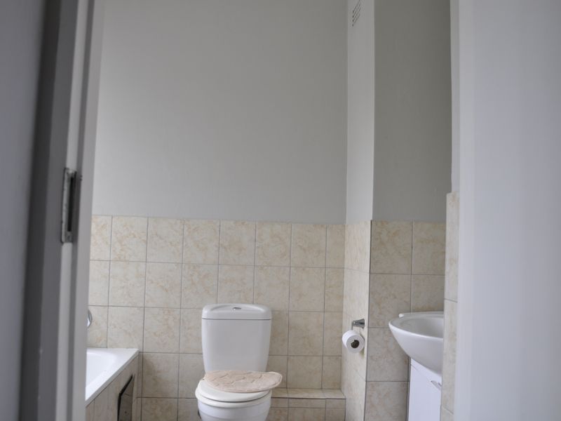 Immaculate Top-Floor Investment in Erand Gardens - Photo 9