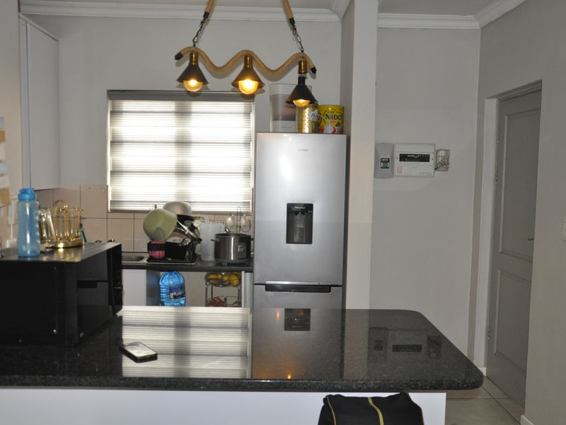 Immaculate Top-Floor Investment in Erand Gardens - Photo 3