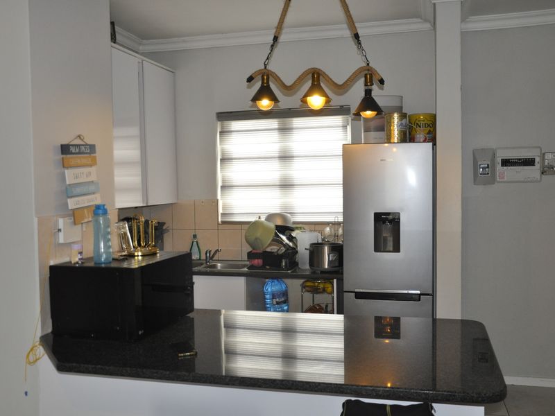 Immaculate Top-Floor Investment in Erand Gardens - Photo 4