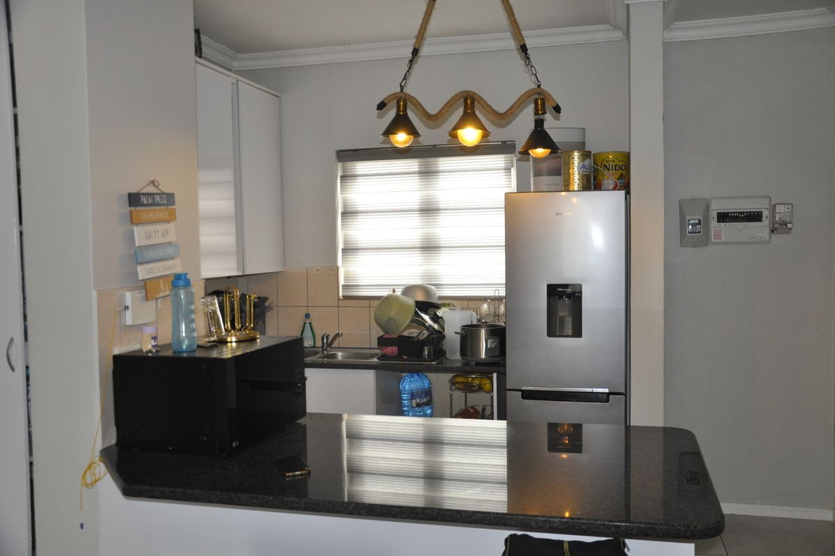 Immaculate Top-Floor Investment in Erand Gardens - Photo 4
