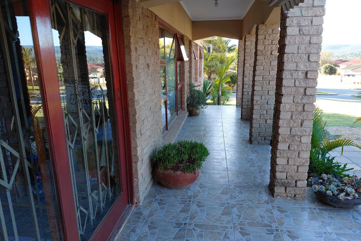 Strelitzia Park – Corner Plot Gem with Stunning Views - Photo 3