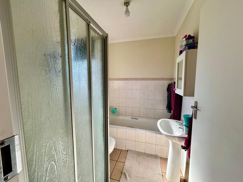 R710,000 | Great Location, Great Price – Secure Your Halfway Gardens Home Today - Photo 8