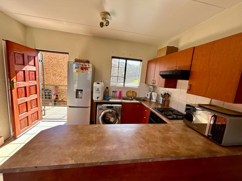 R710,000 | Great Location, Great Price – Secure Your Halfway Gardens Home Today - Photo 5