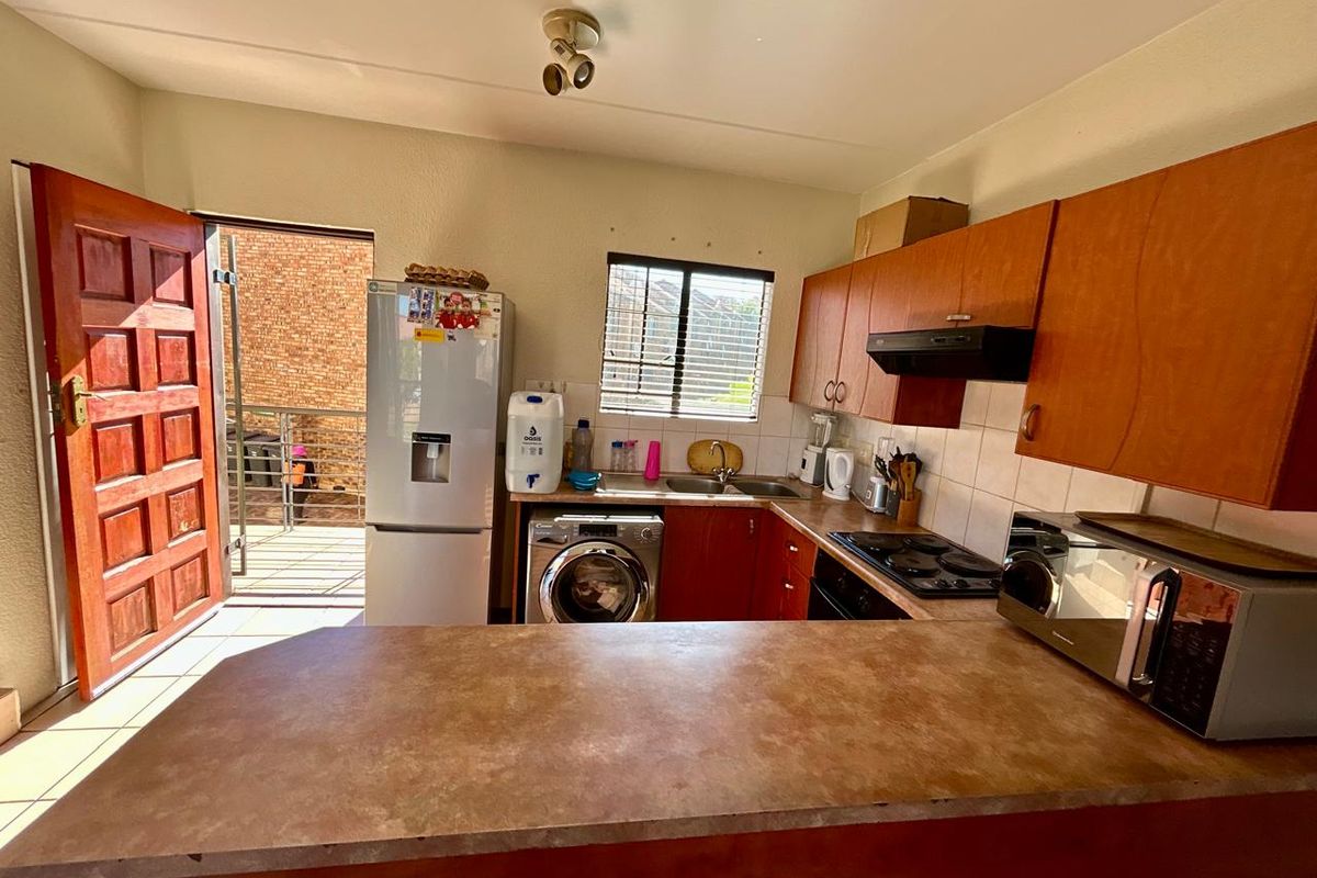 R710,000 | Great Location, Great Price – Secure Your Halfway Gardens Home Today - Photo 5