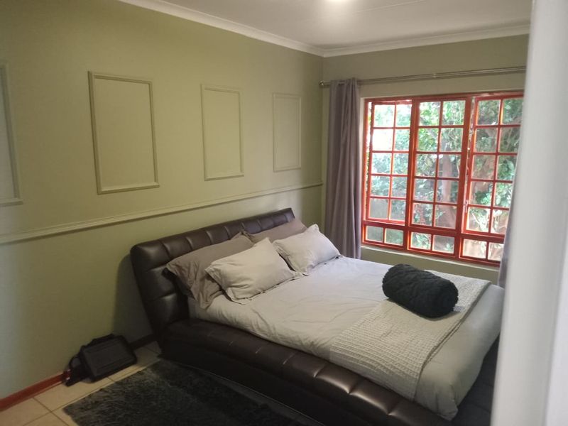 Modern 2 Bedroom Townhouse in Summit View Estate – Blue Hills - Photo 10