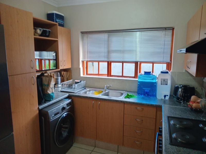 Modern 2 Bedroom Townhouse in Summit View Estate – Blue Hills - Photo 4