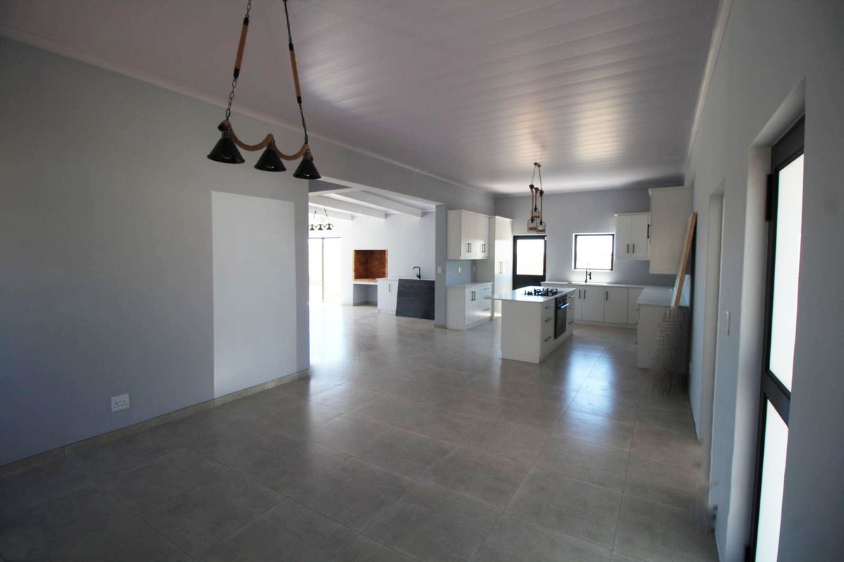 Brand new home in picturesque West Coast farming surrounds - Photo 4