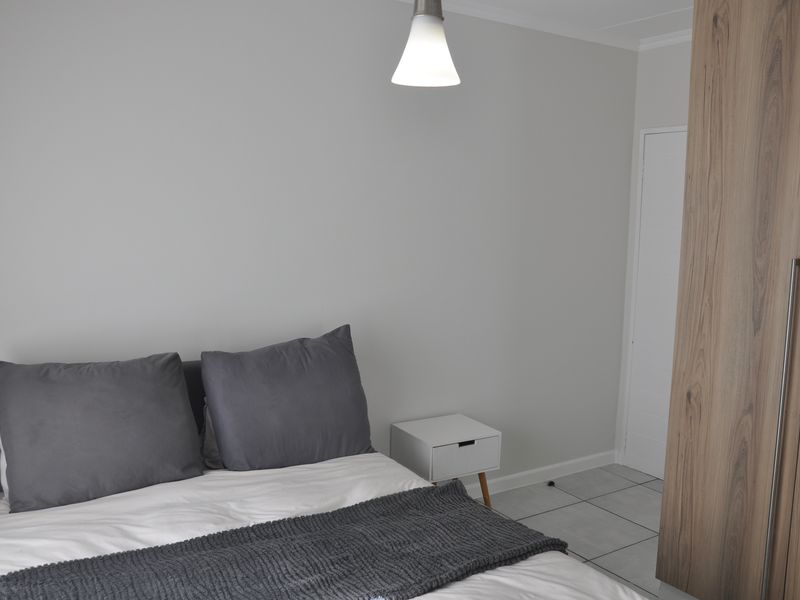 Fully Furnished 2-Bedroom Apartment to Rent in The Whisken, Crowthorne - Photo 9