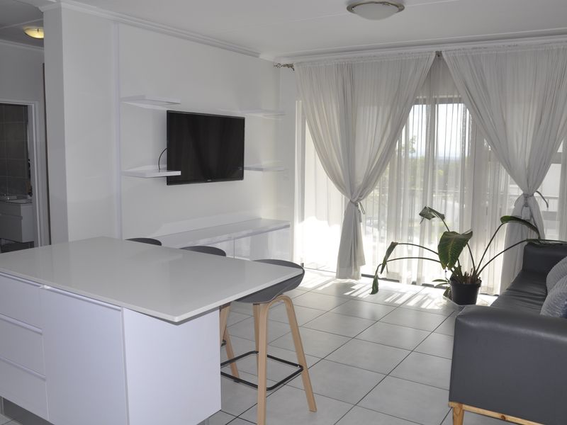 Fully Furnished 2-Bedroom Apartment to Rent in The Whisken, Crowthorne - Photo 3