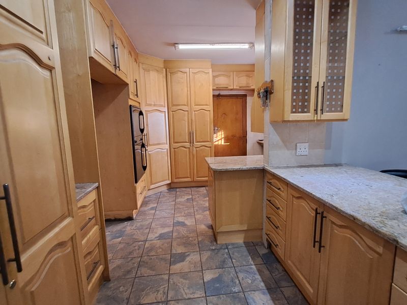 Own a charming, income-generating property in the heart of Leslie! - Photo 10