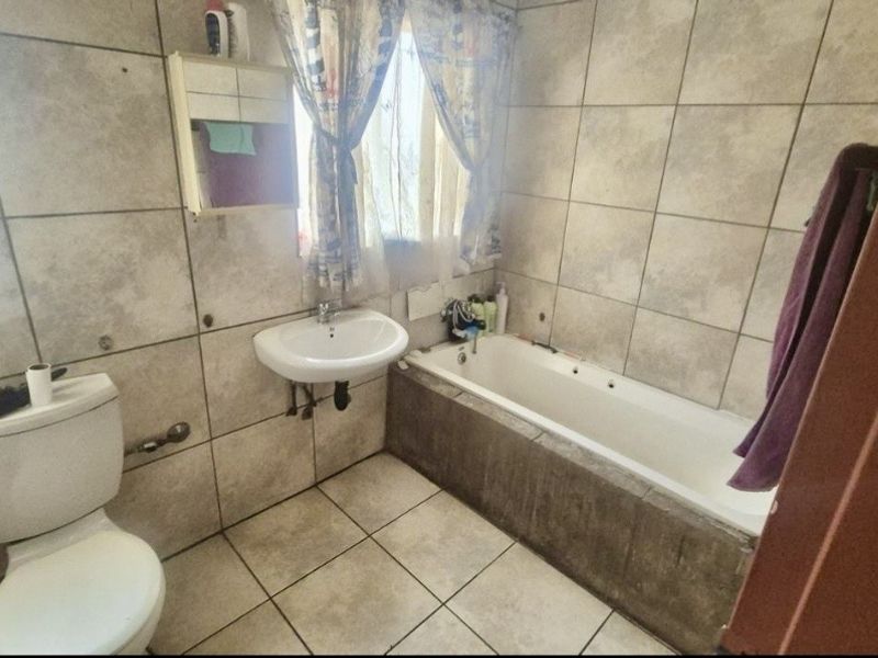 Well Priced home for Sale - Photo 5