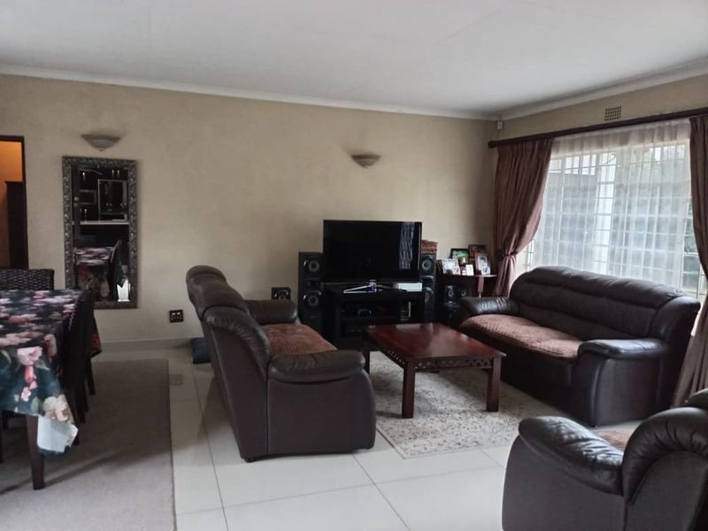 Endless Potential – Family Home, Airbnb or Investment Opportunity in Buccleuch - Photo 6