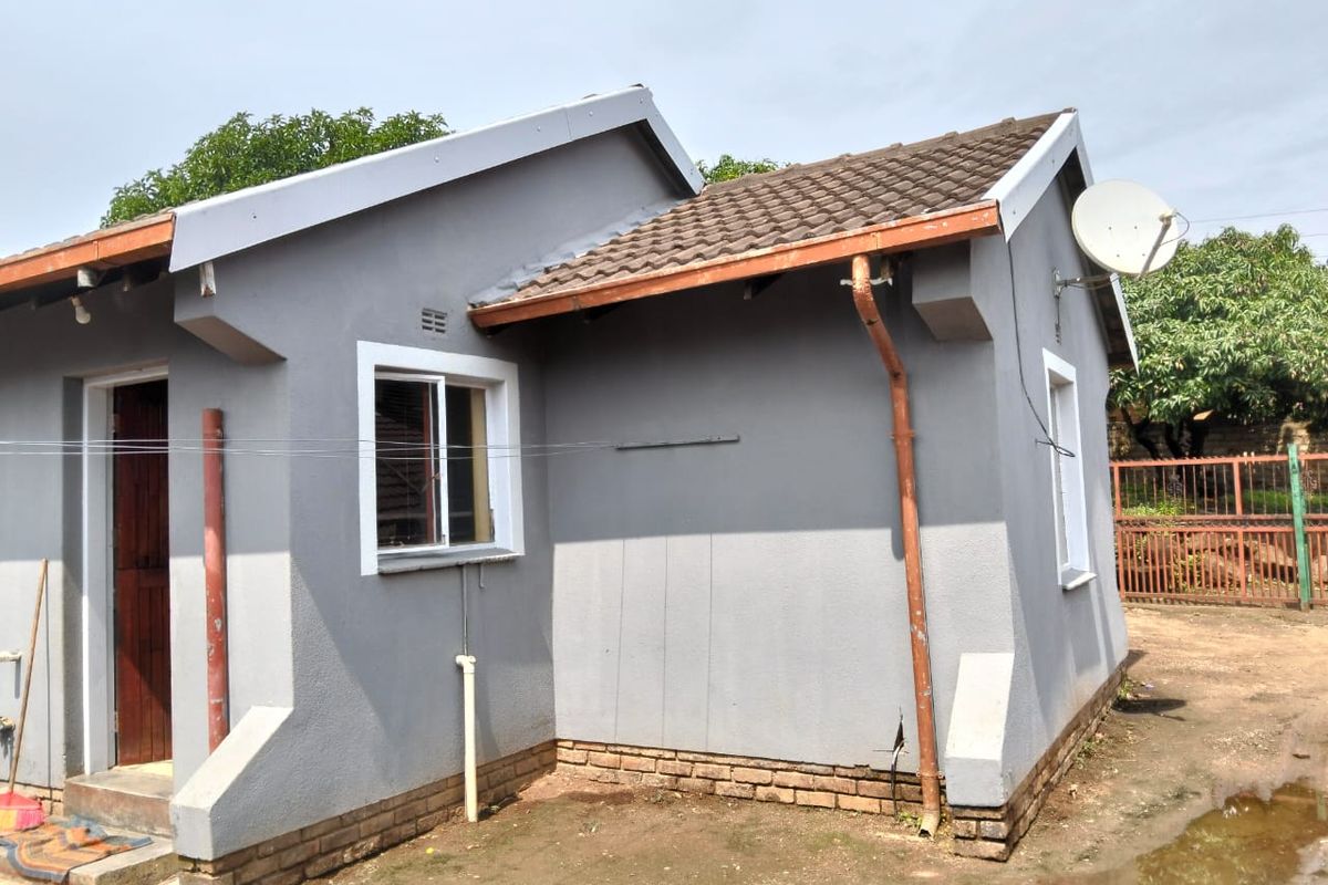 House for SALE in waterval A - Photo 3