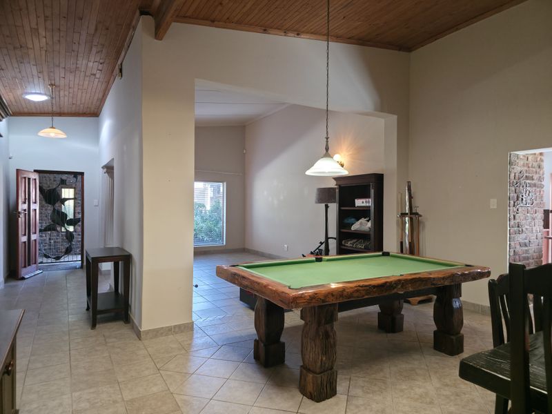 Spacious Family Home at a Prime Location in Noorsekloof, Jeffreys Bay - Photo 7