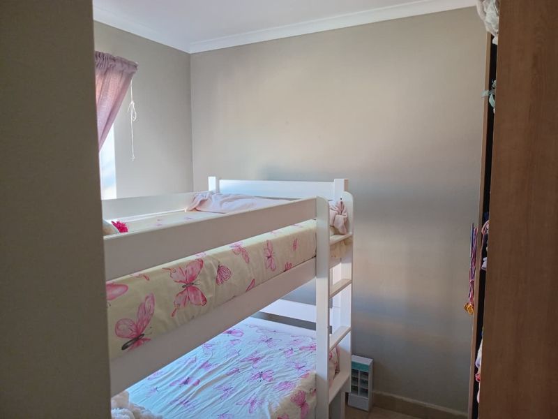 A Place to Call Home !!! Stylish 2-Bedroom Townhouse in Thatch Hill Estate - Photo 10