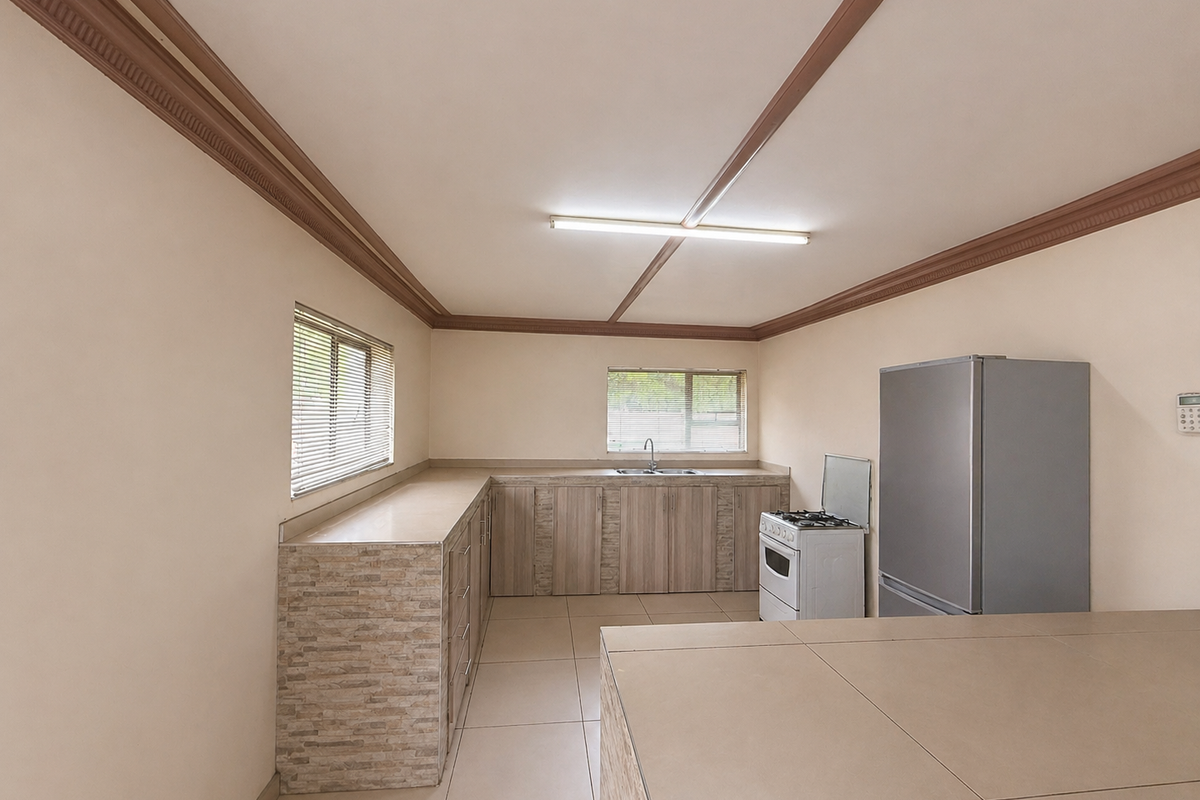 Renovated 5 Bedroom,5 Bathroom Home - Photo 5