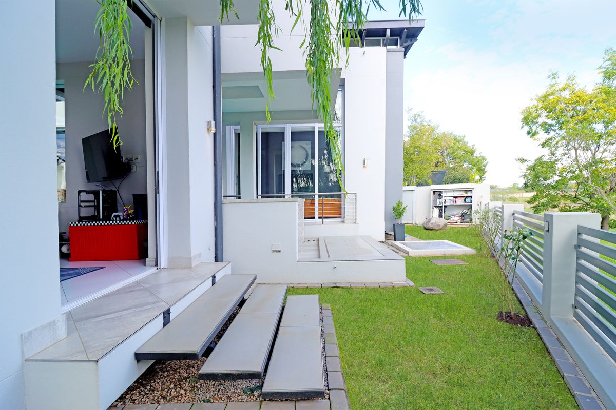 Prepare to be impressed by a home that truly stands apart !!! - Photo 4