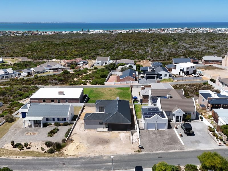 Brand New Home Nearing Completion - Photo 7