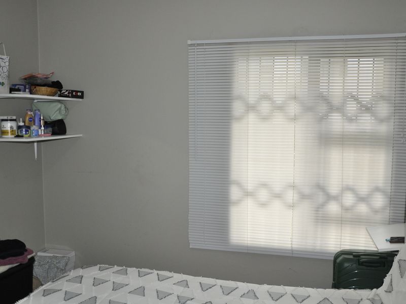 A 1-bedroom ground-floor apartment is currently available at Glen Acres Park Estate in Midrand - Photo 10