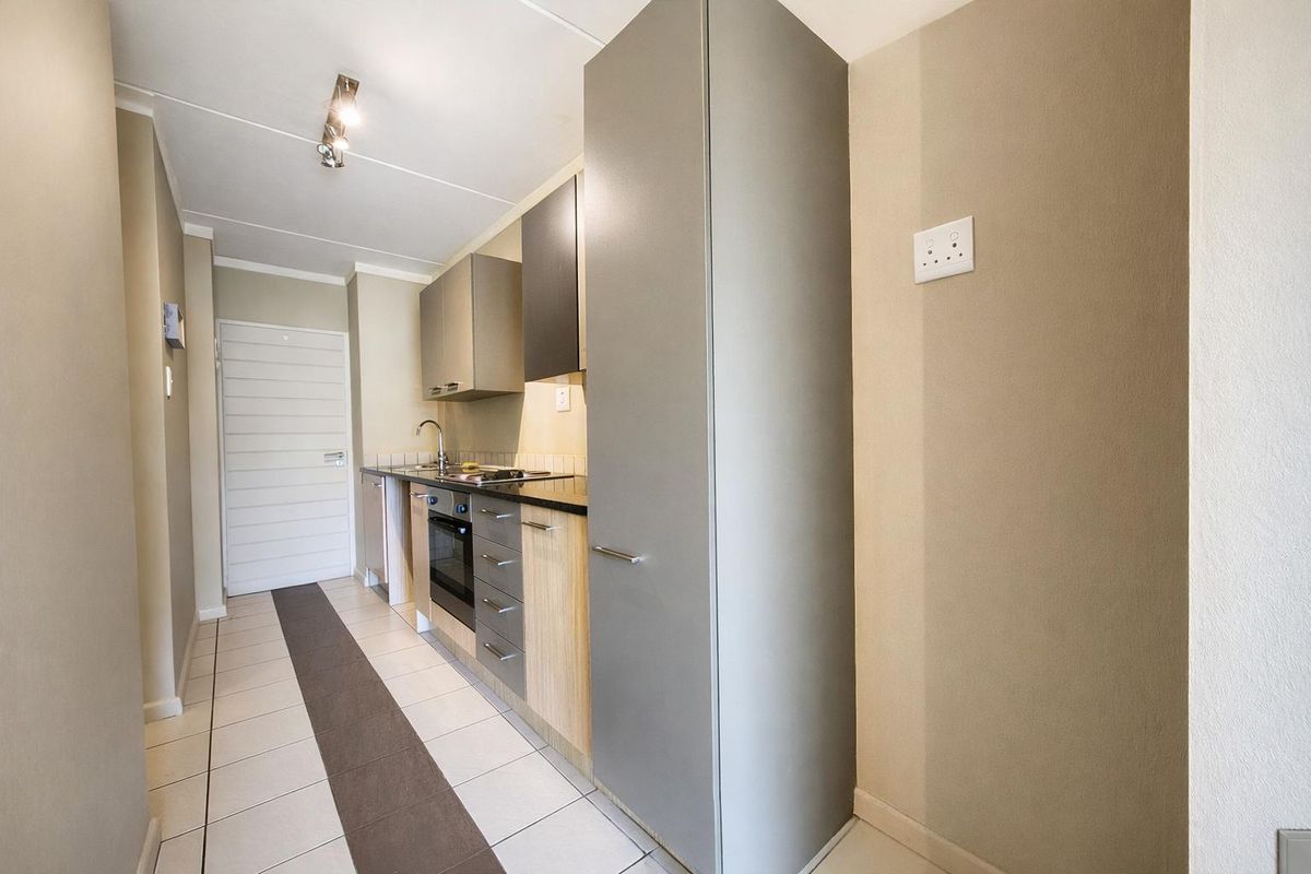 Charming Garden Apartment in The Paddocks, Dainfern – Ideal Investment or First Home - Photo 2
