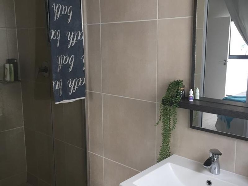 Opportunity!  1 Bedrooms, 1 Bathroom in Malakite , Greenstone Hill  Call me Al but Call me Alaaddin - Photo 9