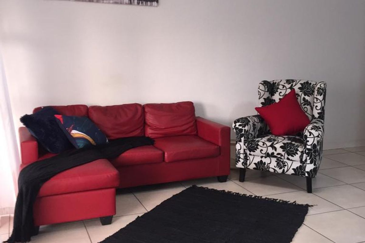 Opportunity!  1 Bedrooms, 1 Bathroom in Malakite , Greenstone Hill  Call me Al but Call me Alaaddin - Photo 4