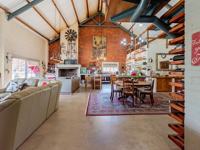 Where Country Charm Meets Coastal Living - Photo 2