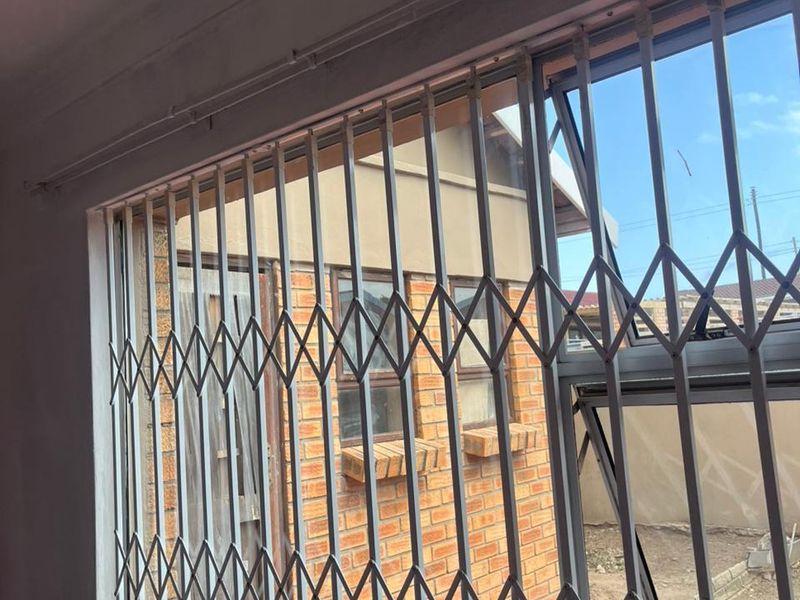 3 bedroomed house  to rent - Photo 5