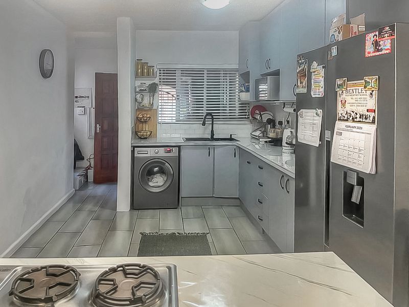 Lovely Ground Floor Apartment in Vorna Village Complex. - Photo 4