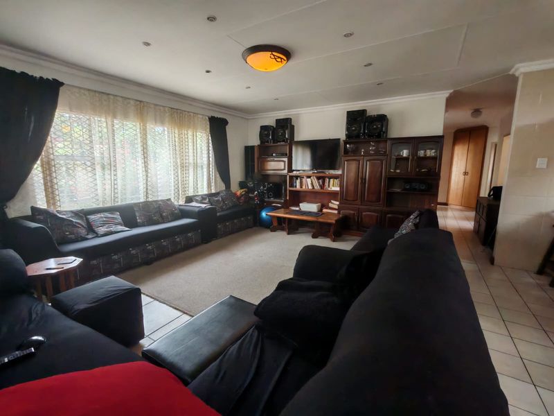 3 Bedroom Townhouse for Sale in Vanderbijlpark SE2 - Photo 8