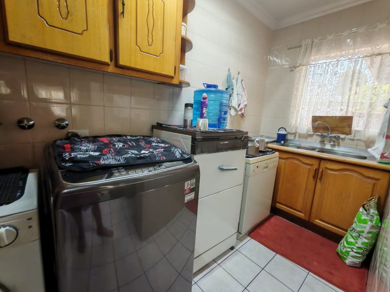 3 Bedroom Townhouse for Sale in Vanderbijlpark SE2 - Photo 5