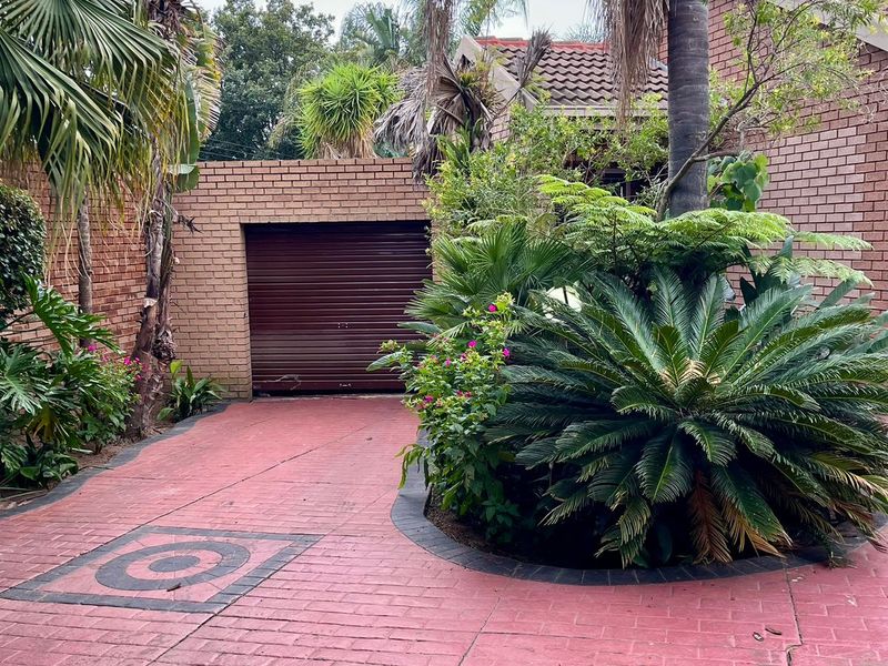 ONE-OF-A-KIND MULTI-HOME PROPERTY, Exceptional Investment & Lifestyle Opportunities - Photo 1