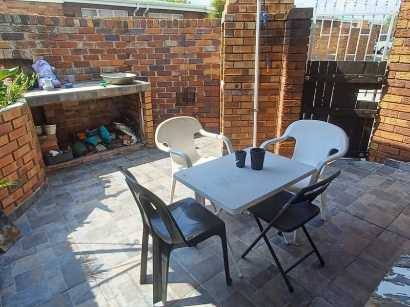 Centrally Located 2-Bedroom Townhouse for Sale in Secunda - Photo 7