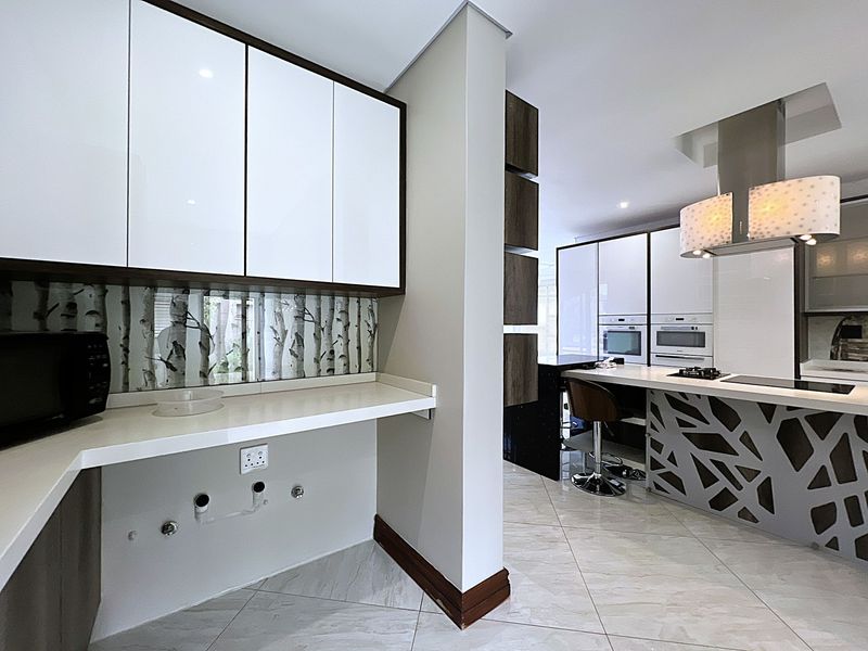 Newly renovated 5 bedroom modern home with a borehole and swimming pool. - Photo 6