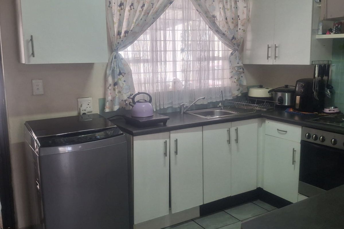 Neat Ground Floor Unit in Secure Complex – Brenthurst, Brakpan - Photo 2