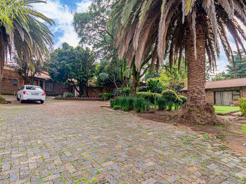 Charming, fully furnished garden cottage. - Photo 2