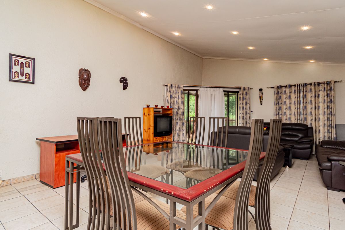 Charming, fully furnished garden cottage. - Photo 5
