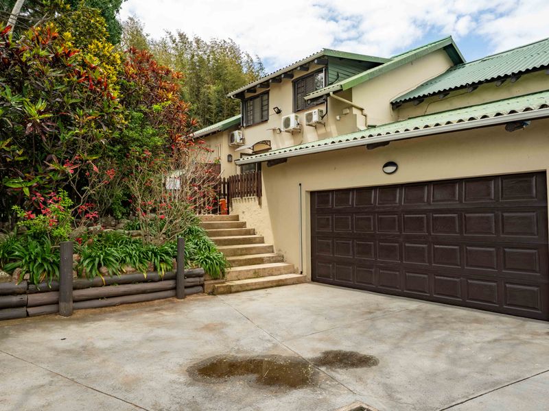 Step into a home that perfectly balances coastal charm with modern sophistication! - Photo 4