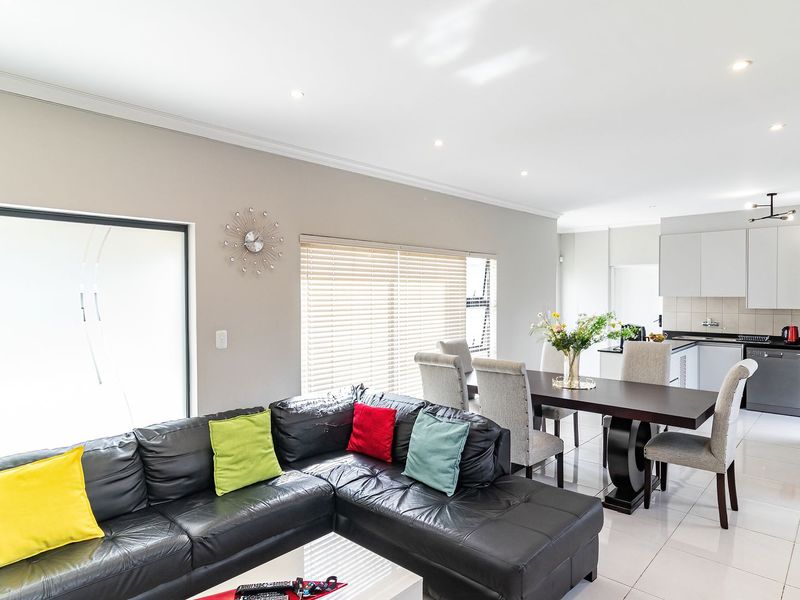 Stunning House in Secure Estate - Photo 10