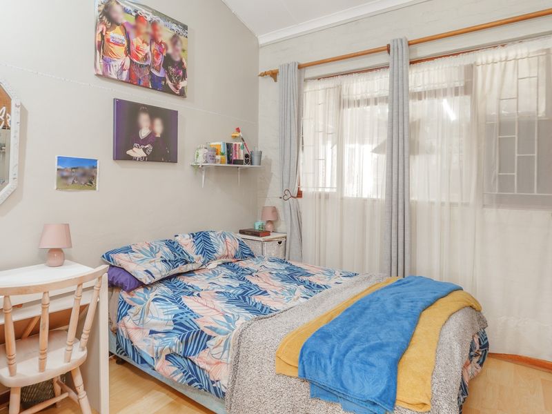 A Hidden Gem in a Prime Struisbaai Location! - Photo 10