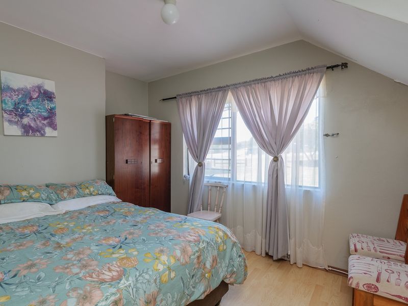 A Hidden Gem in a Prime Struisbaai Location! - Photo 9