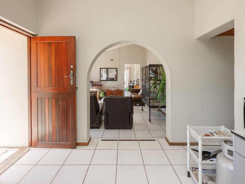 A Hidden Gem in a Prime Struisbaai Location! - Photo 8