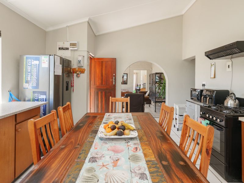 A Hidden Gem in a Prime Struisbaai Location! - Photo 7